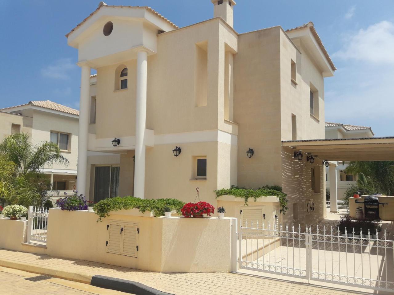 Anthorina Villa 4 Protaras Extérieur photo
